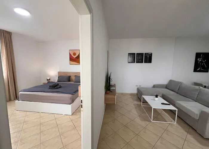 Hill Family By Adriatic Living Durrës